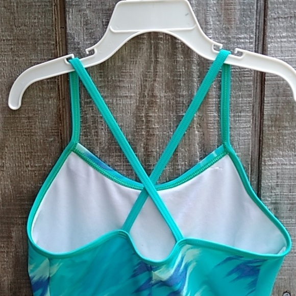 Nike Swimsuit - Picture 4 of 4